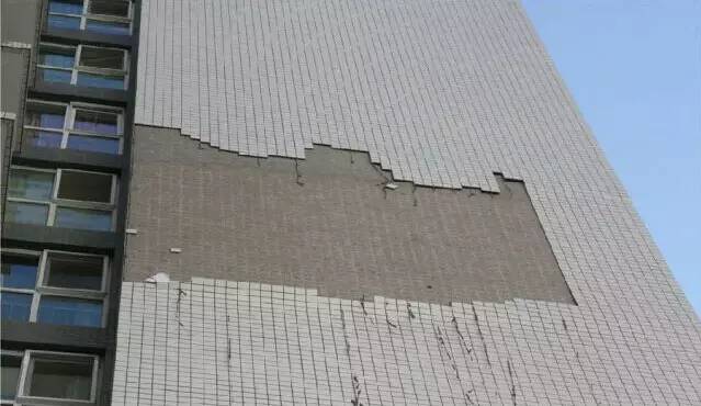 瓷磚空鼓、脫落，業主的痛！裝修公司的煩惱！